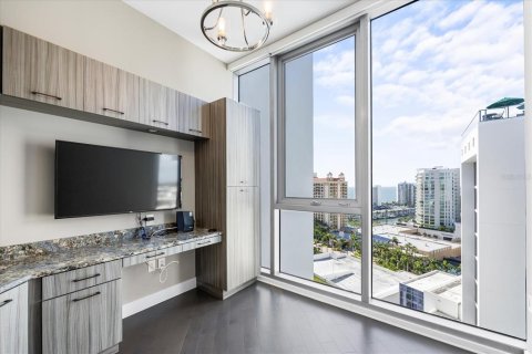 Condo in Sarasota, Florida, 3 bedrooms  № 1560542 - photo 27