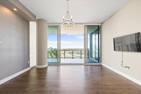 Condo in Sarasota, Florida, 3 bedrooms  № 1560542 - photo 17