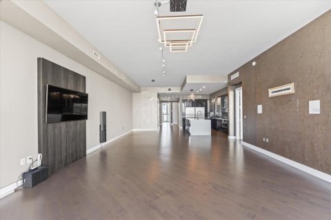 Condo in Sarasota, Florida, 3 bedrooms  № 1560542 - photo 11
