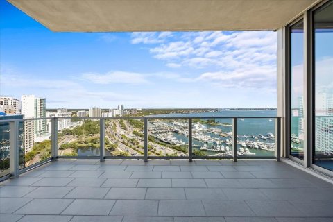 Condo in Sarasota, Florida, 3 bedrooms  № 1560542 - photo 13