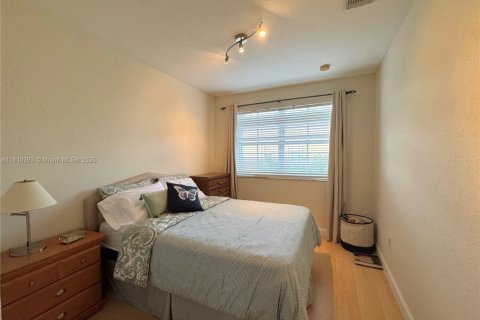 Townhouse in Miami, Florida 4 bedrooms, 195.28 sq.m. № 1855323 - photo 21