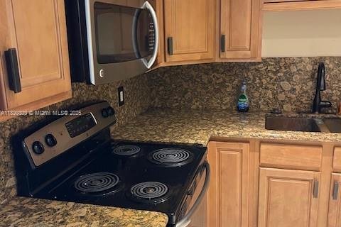 Appartement à louer à Hialeah, Floride: 2 chambres, 90.86 m2 № 1951892 - photo 8