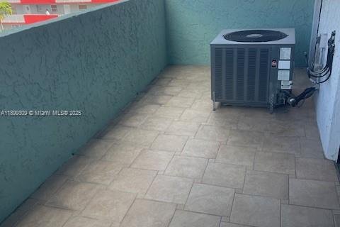 Appartement à louer à Hialeah, Floride: 2 chambres, 90.86 m2 № 1951892 - photo 11