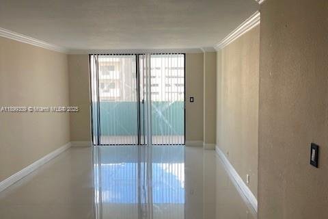 Appartement à louer à Hialeah, Floride: 2 chambres, 90.86 m2 № 1951892 - photo 2
