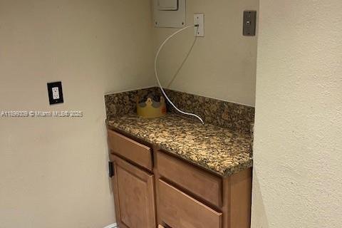 Appartement à louer à Hialeah, Floride: 2 chambres, 90.86 m2 № 1951892 - photo 10