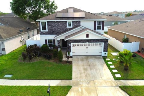 House in Winter Haven, Florida 5 bedrooms, 227.42 sq.m. № 1819295 - photo 1