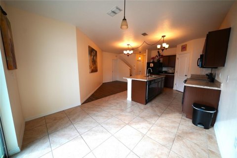 House in Winter Haven, Florida 5 bedrooms, 227.42 sq.m. № 1819295 - photo 5