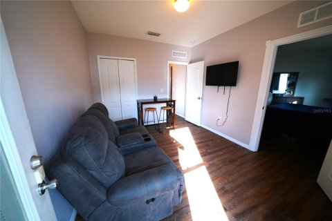 House in Winter Haven, Florida 5 bedrooms, 227.42 sq.m. № 1819295 - photo 12