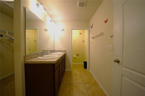 House in Winter Haven, Florida 5 bedrooms, 227.42 sq.m. № 1819295 - photo 22