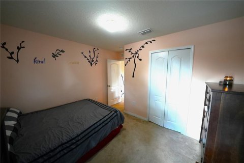 House in Winter Haven, Florida 5 bedrooms, 227.42 sq.m. № 1819295 - photo 17