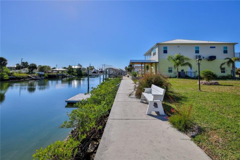 Land in Hernando Beach, Florida № 2123893 - photo 18