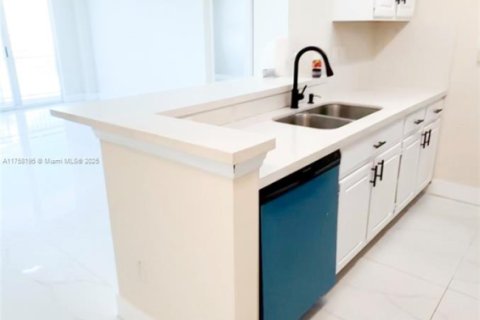 Condominio en venta en Miami, Florida, 2 dormitorios, 95.41 m2 № 1506419 - foto 1
