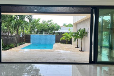 Villa ou maison à louer à Fort Lauderdale, Floride: 5 chambres, 328.87 m2 № 2080846 - photo 11