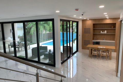 Villa ou maison à louer à Fort Lauderdale, Floride: 5 chambres, 328.87 m2 № 2080846 - photo 15