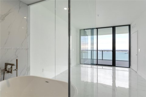 Купить кондоминиум в Майами, Флорида 3 спальни, 152.64м2, № 2005728 - фото 11