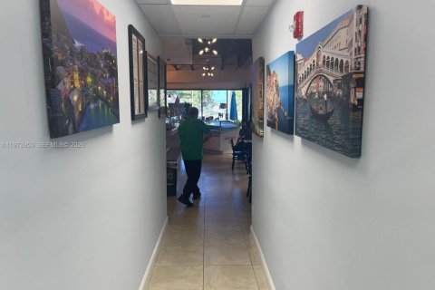 Propiedad comercial en venta en Boca Raton, Florida № 2033605 - foto 14