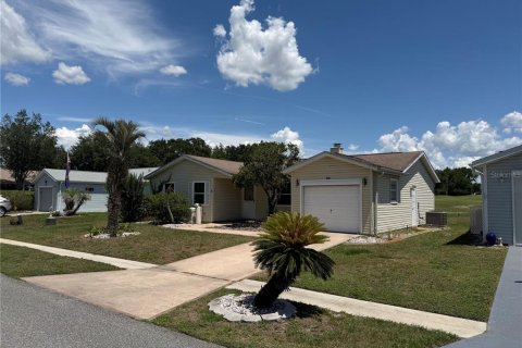 House in Leesburg, Florida 2 bedrooms, 105.91 sq.m. № 2131615