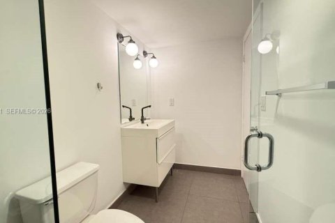 Купить кондоминиум в Санни-Айлс-Бич, Флорида 1 спальня, 93.37м2, № 2048546 - фото 9