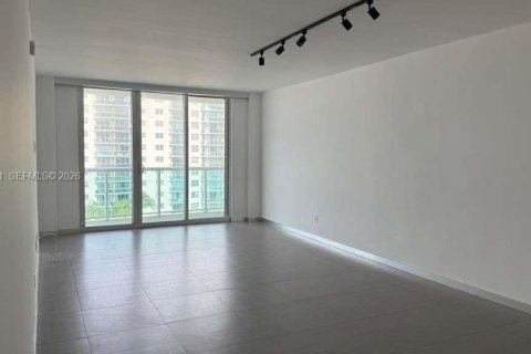 Купить кондоминиум в Санни-Айлс-Бич, Флорида 1 спальня, 93.37м2, № 2048546 - фото 6