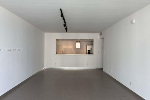 Купить кондоминиум в Санни-Айлс-Бич, Флорида 1 спальня, 93.37м2, № 2048546 - фото 7