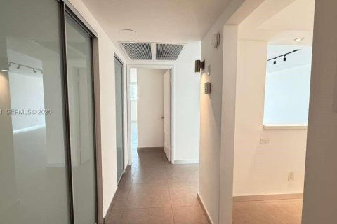 Купить кондоминиум в Санни-Айлс-Бич, Флорида 1 спальня, 93.37м2, № 2048546 - фото 4