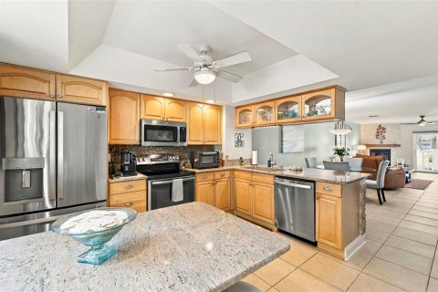 Touwnhouse à vendre à Treasure Island, Floride: 2 chambres, 134.71 m2 № 2418970 - photo 14