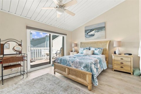Touwnhouse à vendre à Treasure Island, Floride: 2 chambres, 134.71 m2 № 2418970 - photo 18