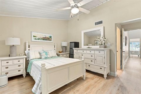 Touwnhouse à vendre à Treasure Island, Floride: 2 chambres, 134.71 m2 № 2418970 - photo 24