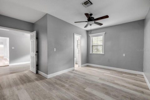 Casa en venta en Fern Park, Florida, 4 dormitorios, 149.2 m2 № 1687197 - foto 16