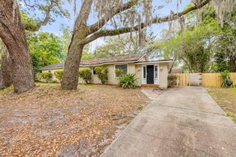 Casa en venta en Fern Park, Florida, 4 dormitorios, 149.2 m2 № 1687197 - foto 1