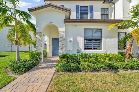 Touwnhouse à vendre à Homestead, Floride: 3 chambres, 123.37 m2 № 2088972 - photo 2