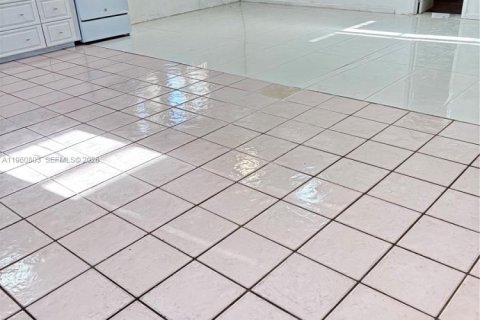 Casa en alquiler en Cutler Bay, Florida, 5 dormitorios, 232.26 m2 № 2023528 - foto 6