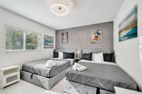 Casa en alquiler en Dania Beach, Florida, 5 dormitorios, 185.8 m2 № 2078067 - foto 8