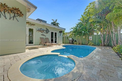 Casa en Dania Beach, Florida 5 dormitorios, 185.8 m2 № 2078067