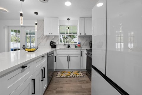 Casa en venta en Englewood, Florida, 3 dormitorios, 125.42 m2 № 2304505 - foto 16