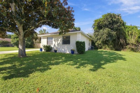 Casa en venta en Zephyrhills, Florida, 2 dormitorios, 103.59 m2 № 2420562 - foto 7