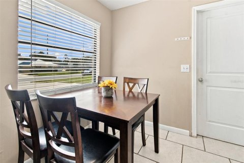 Casa en venta en Zephyrhills, Florida, 2 dormitorios, 103.59 m2 № 2420562 - foto 18