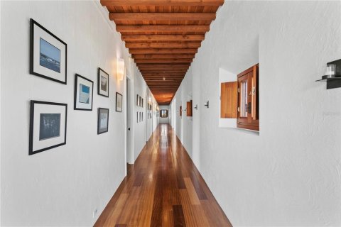 Casa en venta en Saint Petersburg, Florida, 7 dormitorios, 1119.1 m2 № 1554490 - foto 17