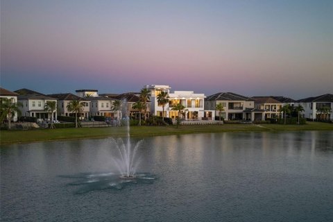 Casa en venta en Four Corners, Florida, 10 dormitorios, 1065.68 m2 № 2387699 - foto 5