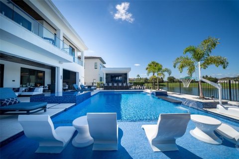 Casa en venta en Four Corners, Florida, 10 dormitorios, 1065.68 m2 № 2387699 - foto 17