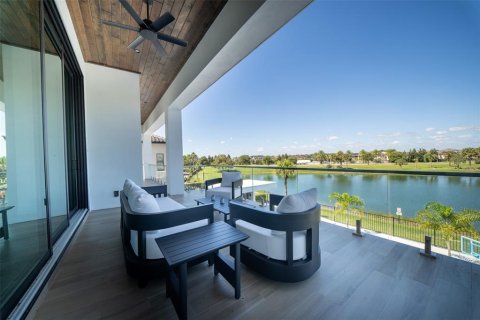 Casa en venta en Four Corners, Florida, 10 dormitorios, 1065.68 m2 № 2387699 - foto 19