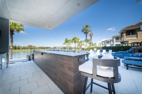 Casa en venta en Four Corners, Florida, 10 dormitorios, 1065.68 m2 № 2387699 - foto 14