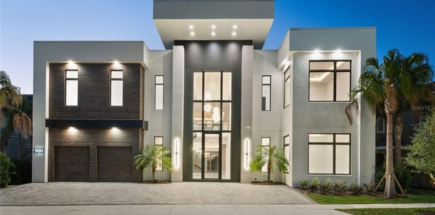 Casa en Four Corners, Florida 10 dormitorios, 1065.68 m2 № 2387699