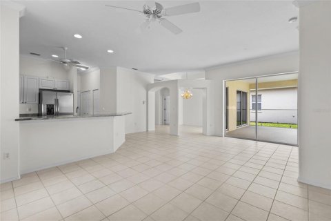 Villa ou maison à vendre à Venice, Floride: 3 chambres, 175.86 m2 № 2266361 - photo 13