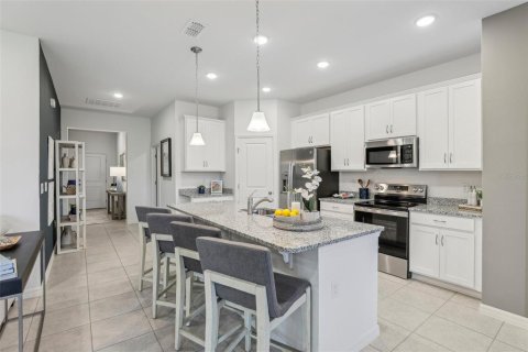 House in Tavares, Florida 3 bedrooms, 147.62 sq.m. № 1871172 - photo 9