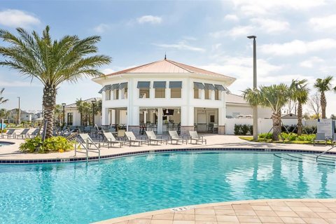 Casa en venta en Kissimmee, Florida, 8 dormitorios, 398.46 m2 № 2054267 - foto 29