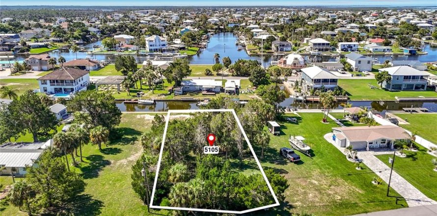 Terreno en Hernando Beach, Florida № 2302689