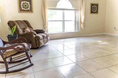 Casa en alquiler en Riverview, Florida, 4 dormitorios, 205.13 m2 № 1903278 - foto 11