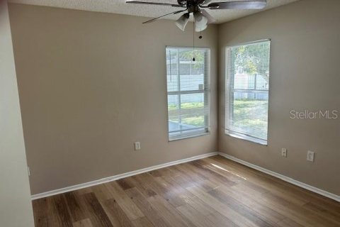 Casa en alquiler en Valrico, Florida, 3 dormitorios, 127.46 m2 № 1913652 - foto 12