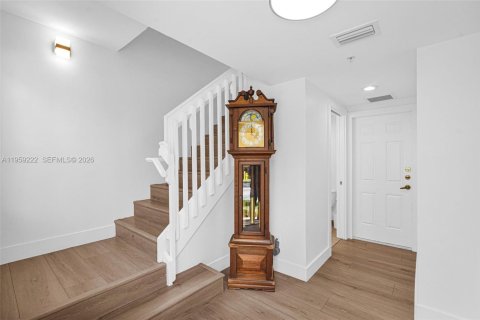 Купить таунхаус в Лайтхаус-Пойнт, Флорида 3 спальни, 172.24м2, № 2080615 - фото 20